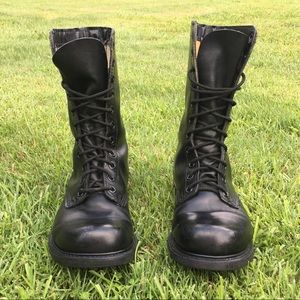 FINAL PRICE! Men's •9R, black leather combat boots
