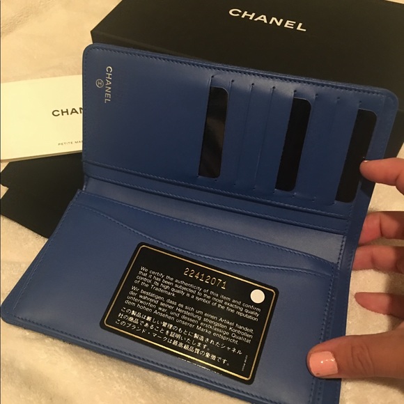 Authentic Chanel wallet - Picture 3 of 4