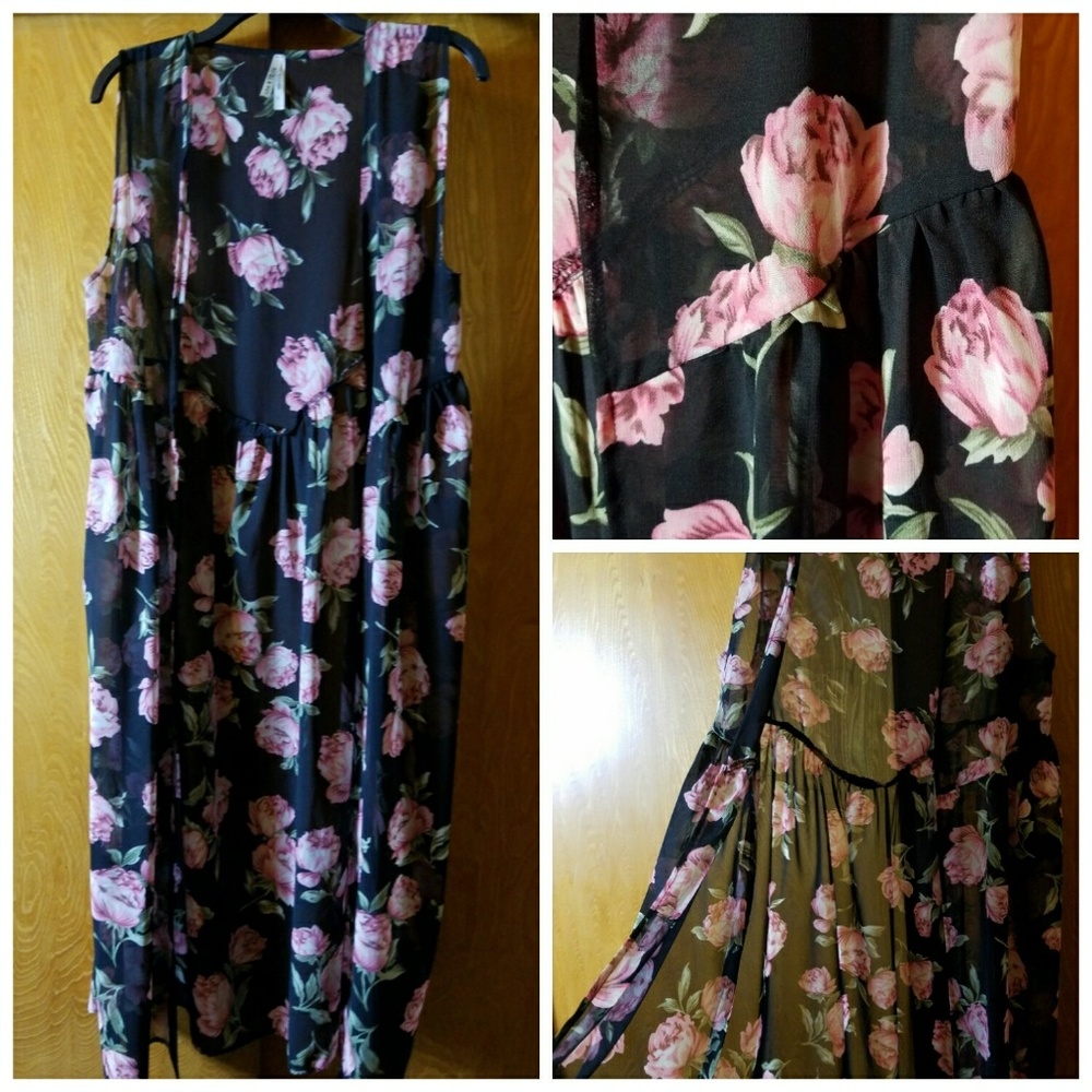 Long Black Floral Kimono