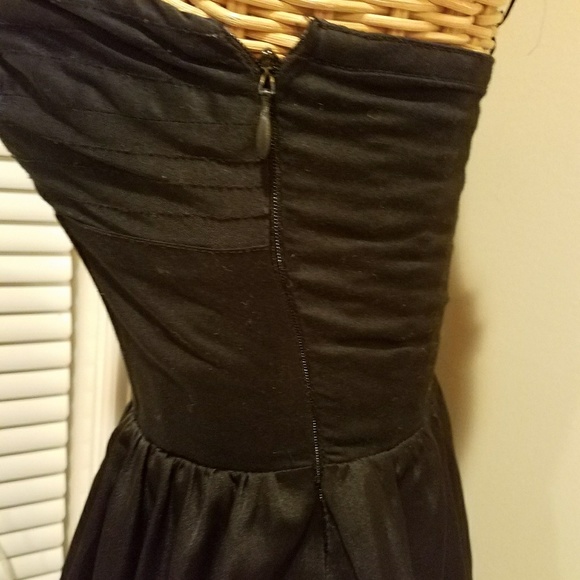 GO International dress - Picture 3 of 5