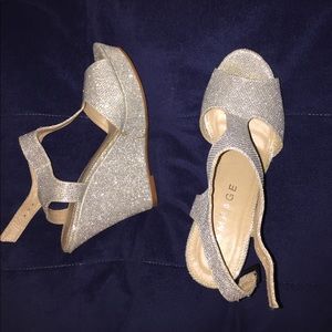 Cute wedges. Only worn once.