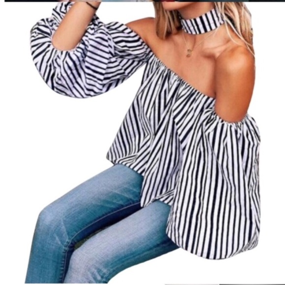 Tops - Cute striped top with choker new