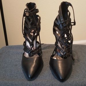 Size 9 black lace up heels