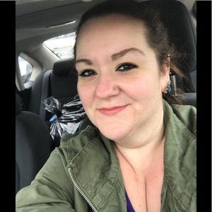 Meet your Posher, Julie