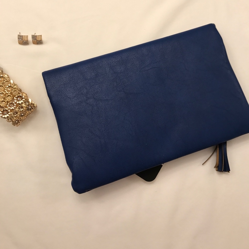 Tasseled Blue Clutch - Picture 4 of 6