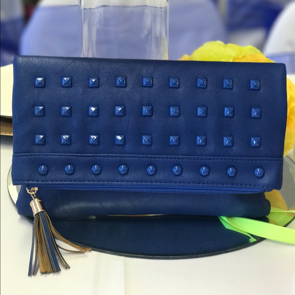 Tasseled Blue Clutch - Picture 5 of 6