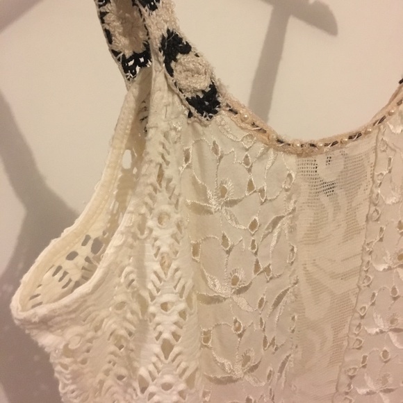 Free People Beaded Crochet Lace Eyelet Tank Med - Picture 5 of 8