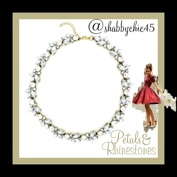 Clear Crystal Petal Statement Necklace - Picture 1 of 2