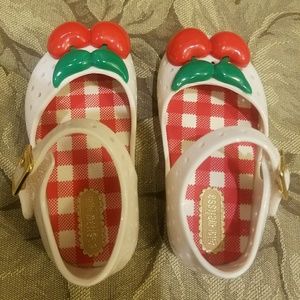Kids shoes