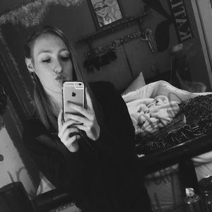 Meet your Posher, Katelyn