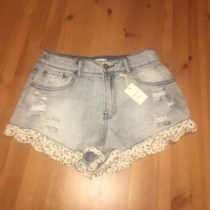 Never worn, brand new Forever 21 shorts