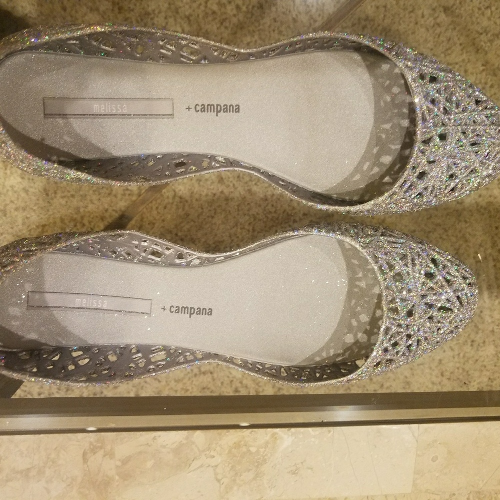 Women's shoes