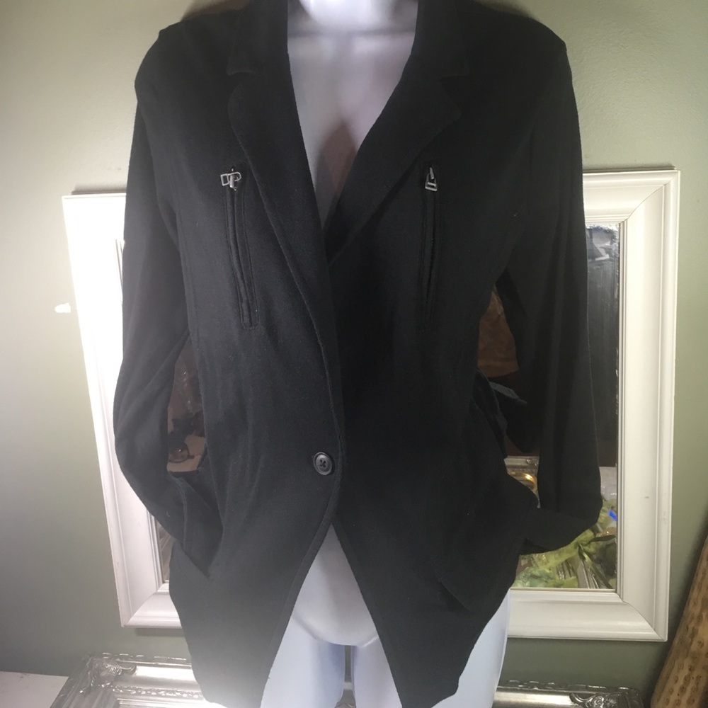 XL hi-lo blazer