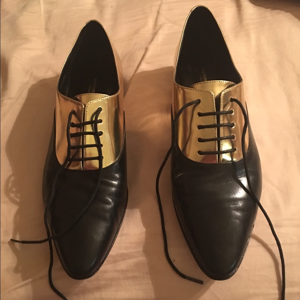 MK Collection Lottie Metallic Leather Oxford