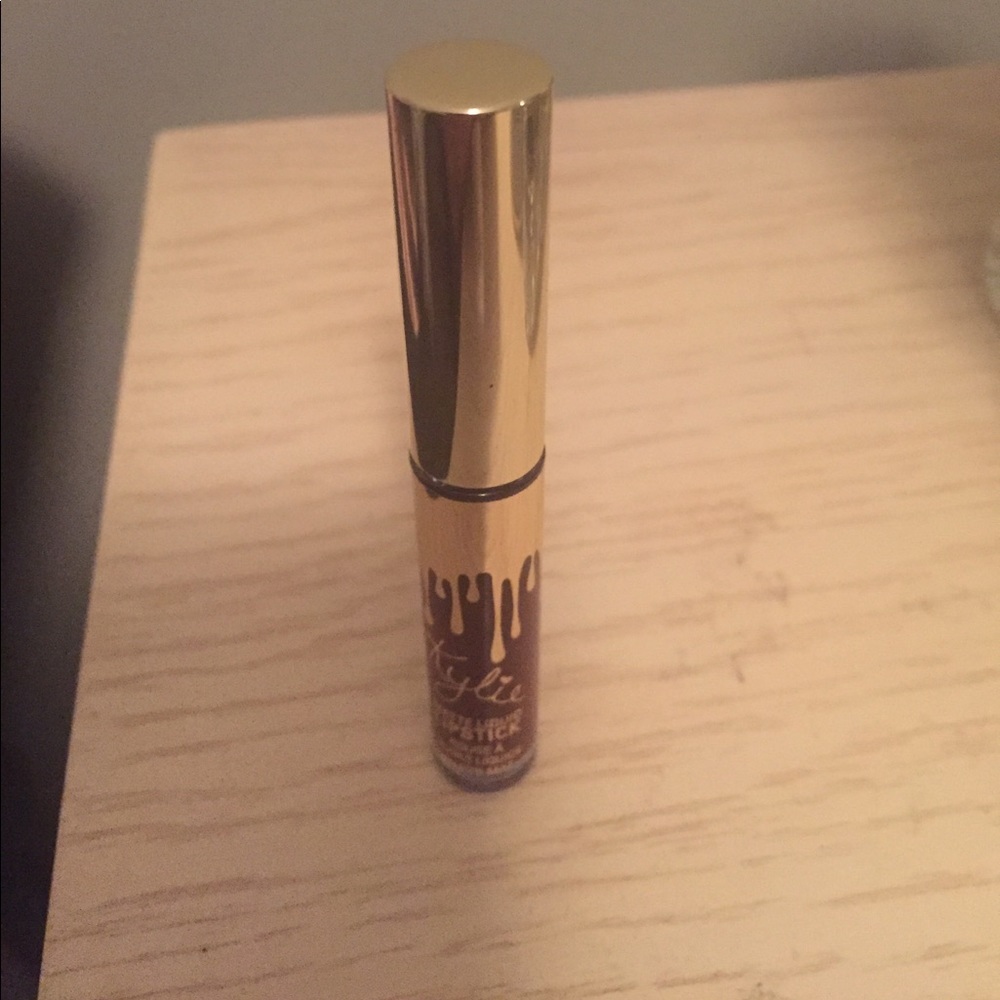 Kylie Cosmetics limited birthday edition matte!