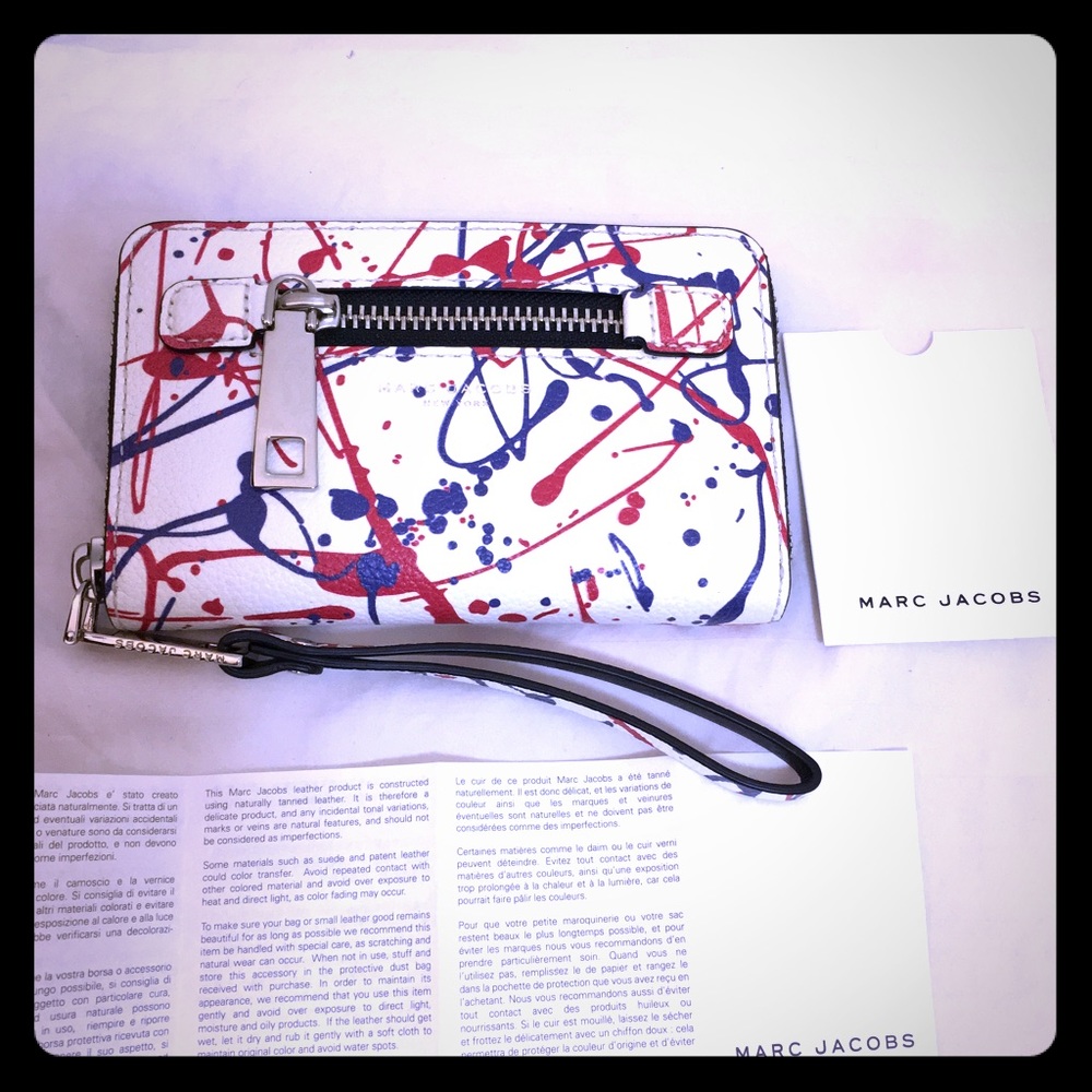 Marc Jacobs Splatter Wingman Zip Phone Wallet