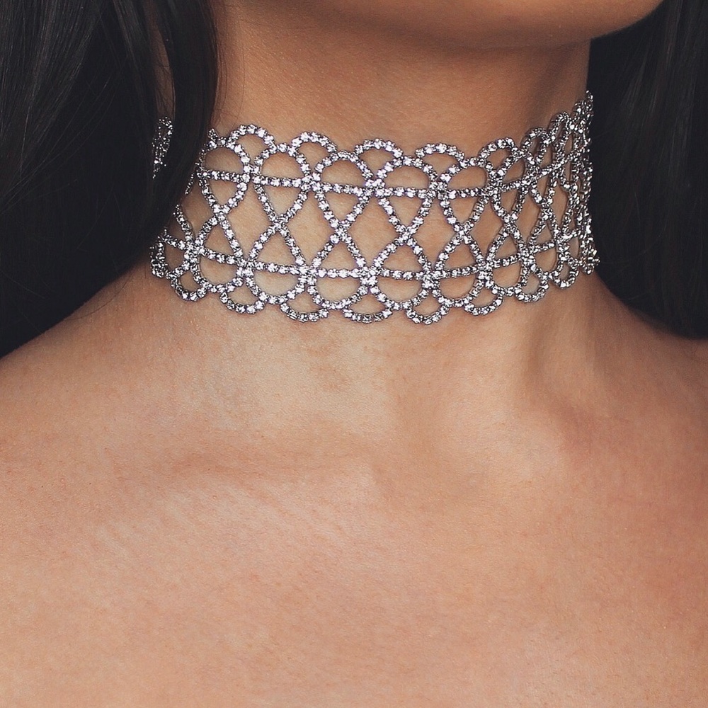 CAMILLA CHOKER | Crystallized tie back choker