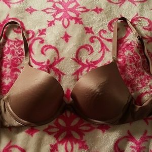 Victoria's Secret 32C Nude Biofit Demi Uplift Bra