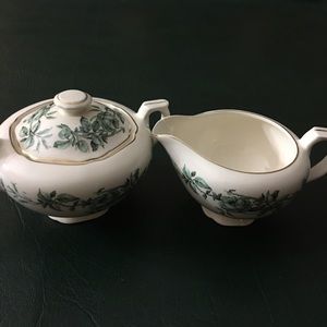 Set of creamer and sugar China set