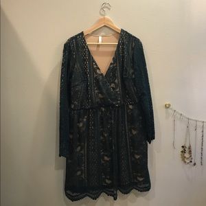 BEAUTIFUL lace detail dress 👗