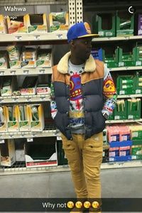 Meet your Posher, Lonnie