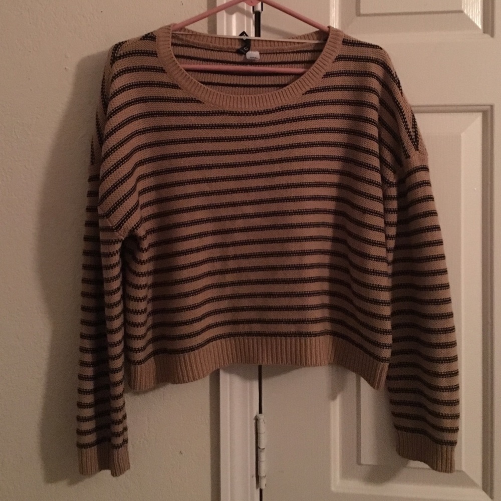 Cropped sweater