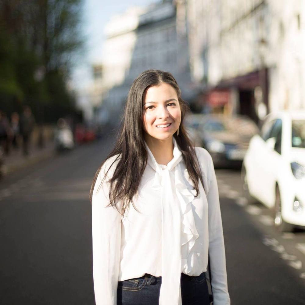 Meet your Posher, Vivian