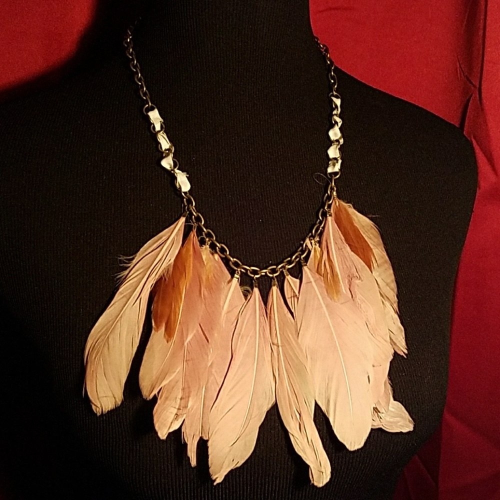 New Beautiful BoHo Tribal Feather Necklace