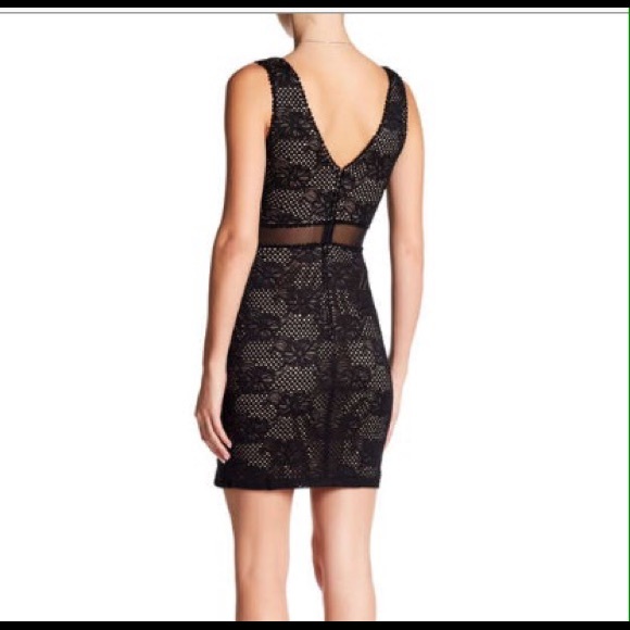 City Triangles – Lace Double V Slim Dress - Picture 2 of 6