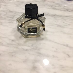 Gucci flora perfume
