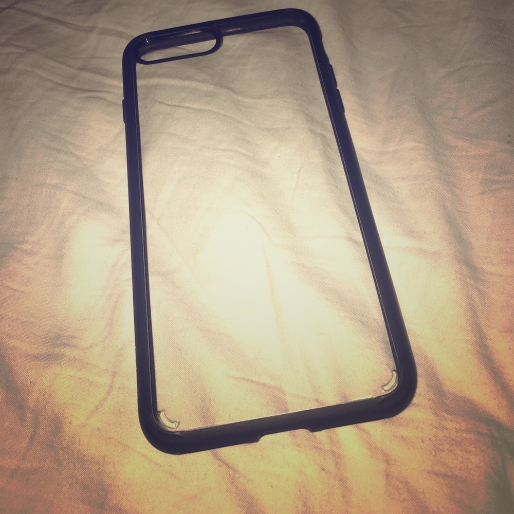 iPhone 7 plus case; Spigen case