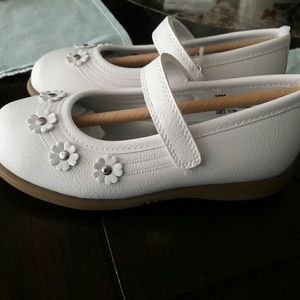 Nwob girls rachel shoes white Maryjanes size 10m