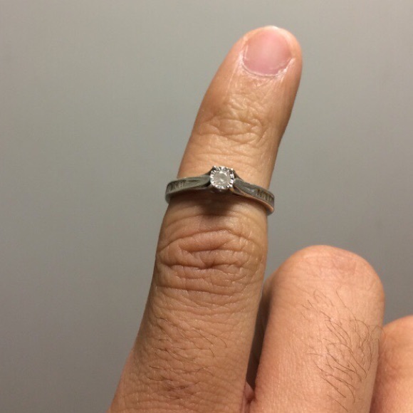 Size 7 ring 1/4 karat diamond sterling silver - Picture 4 of 4