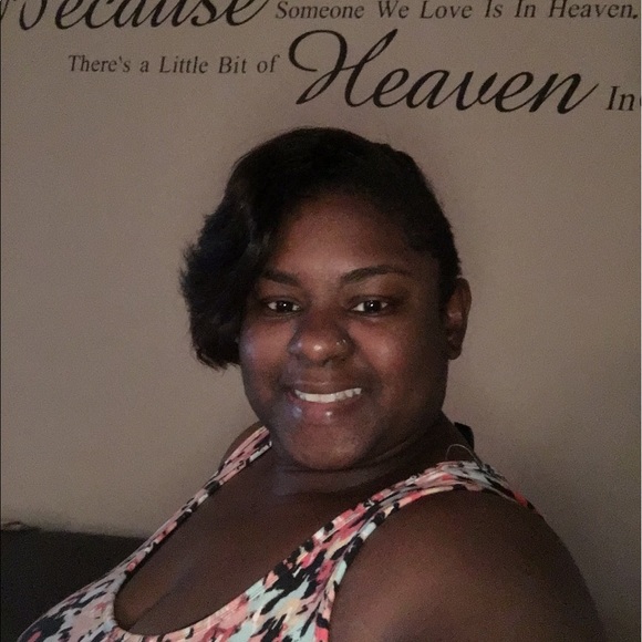 Meet your Posher, Shea - Picture 1 of 1