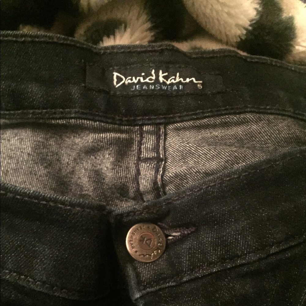 David Khan jeans dark wash. size 32