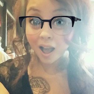 Meet your Posher, Sylvia