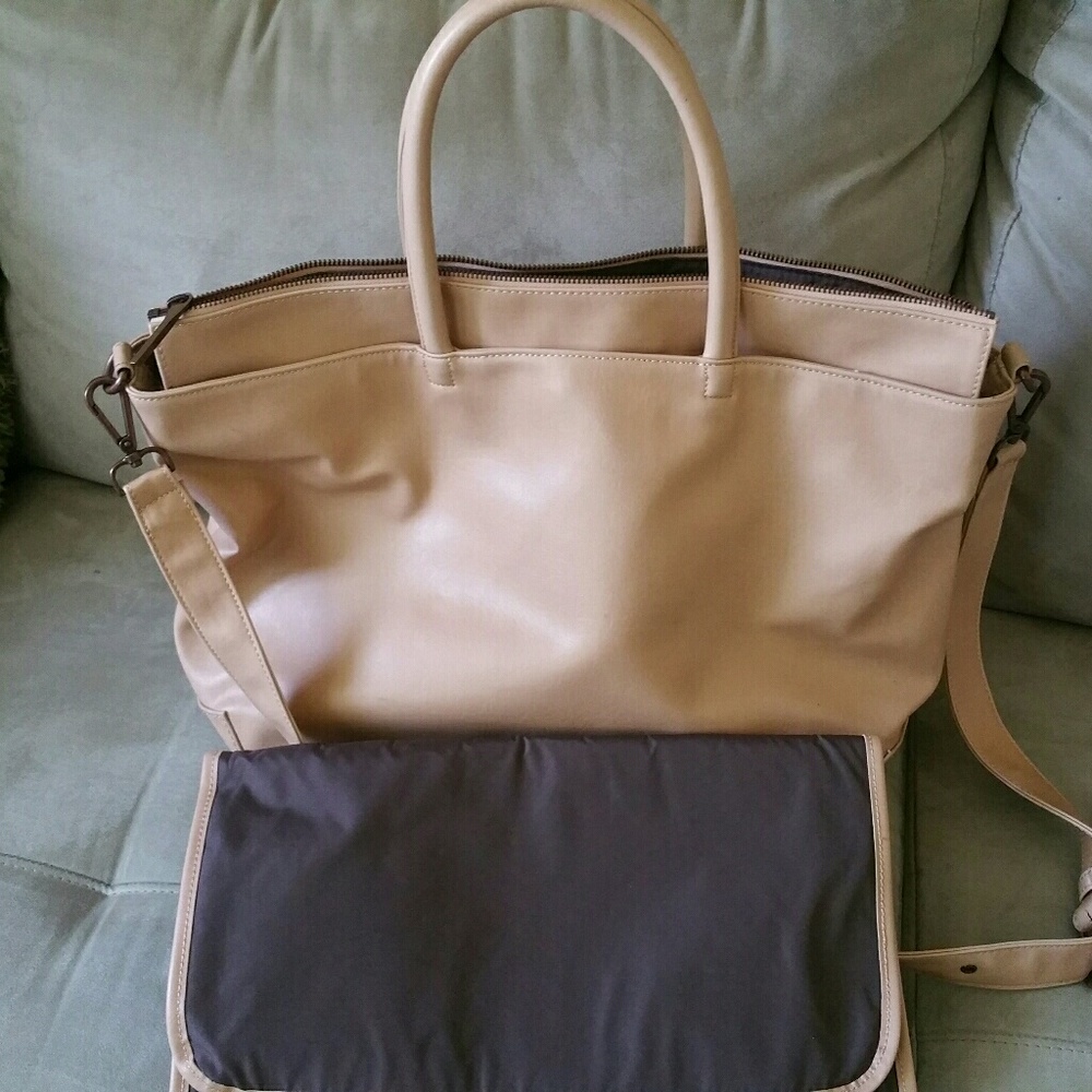 Matt& Nat Diaper bag