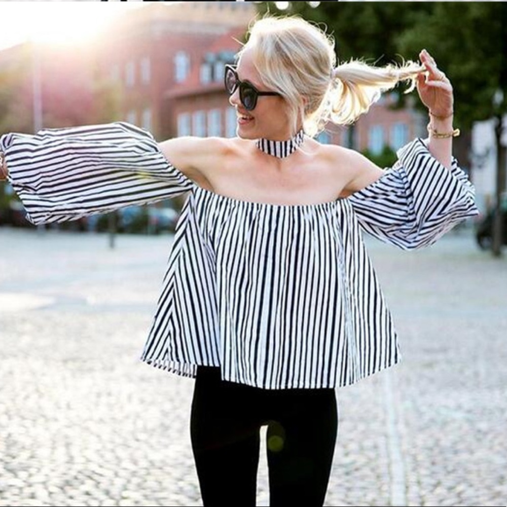 Black & White Off Shoulder Blouse - Picture 4 of 4