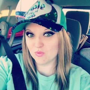 Meet your Posher, Selena