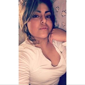 Meet your Posher, Alma