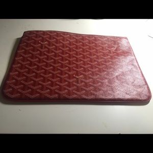 💯authentic Goyard red MM pouch almost new