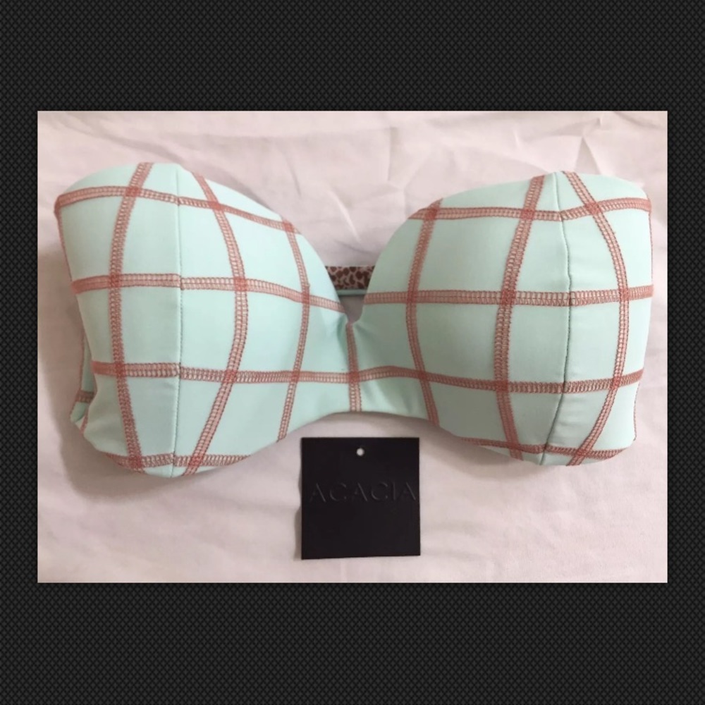 New ACACIA Coconuts Stitched Bikini Top Med