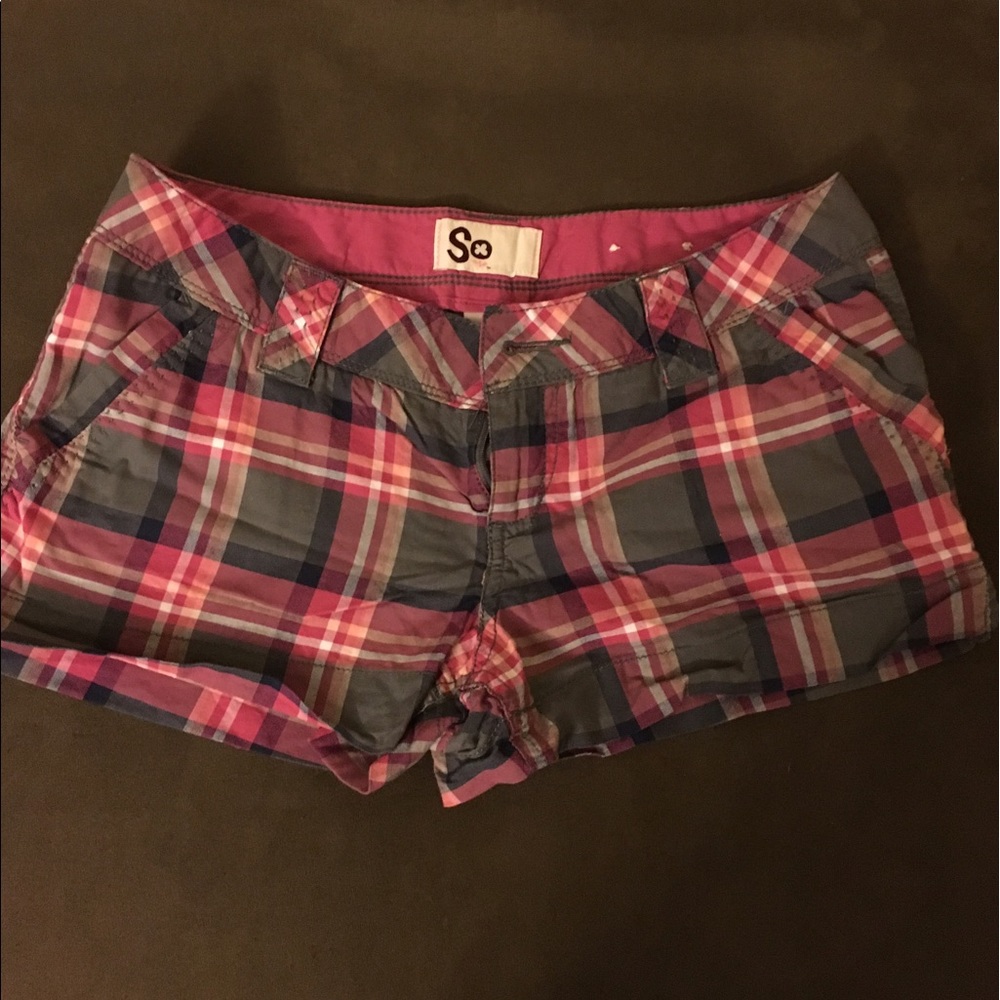 Like new cute plaid shorts
