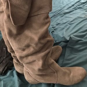 Slouchy American Eagle boots