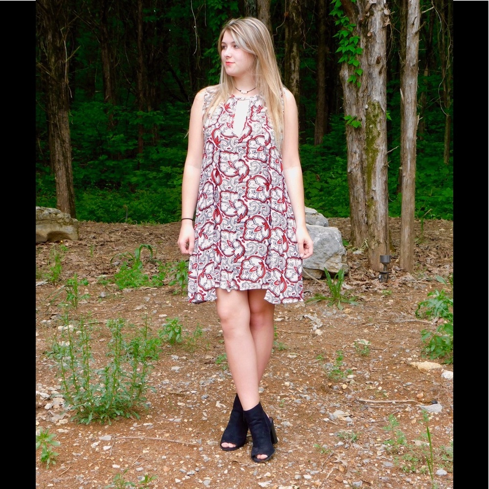 Sleeveless Print Dress ❤️