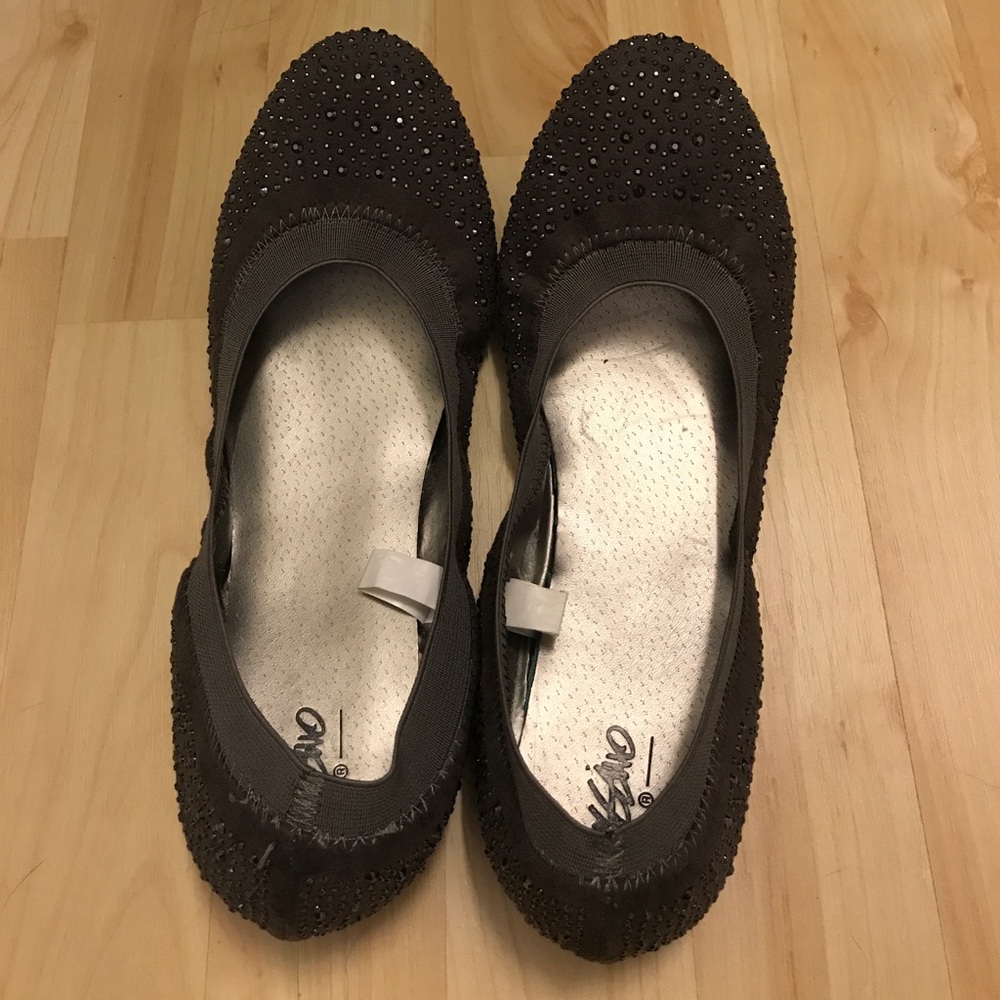 ❌SOLD❌Rhinestone embellished flats