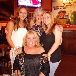 Meet your Posher, Bonnie