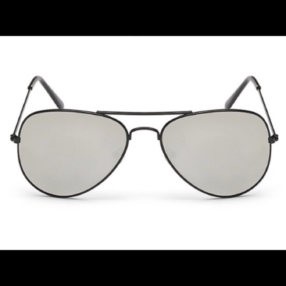 Silver and Black Aviators - Picture 4 of 4