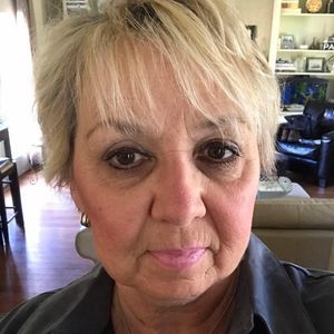 Meet your Posher, Loretta