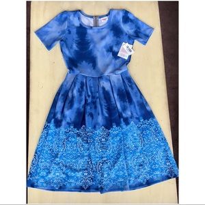 Beautiful Blue Tie Dye Medium LuLaRoe Amelia NWT